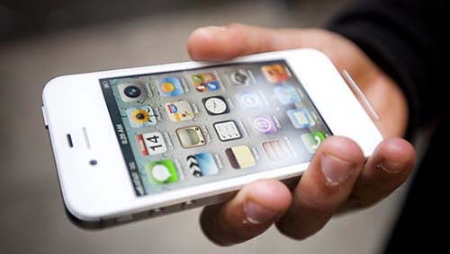 iPhone ii baga in somaj pe casierii supermarketurilor