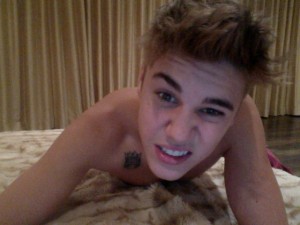 justin bieber tatuaj coroana enational - Ziarul National