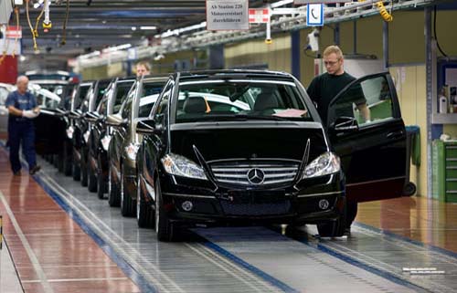 Mercedes ramane fara piese de schimb din cauza Romaniei