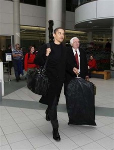 obama-luggage - Ziarul National