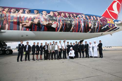 „Extraterestrii” vor doar stewardeze. Turkish Airlines se conformeaza