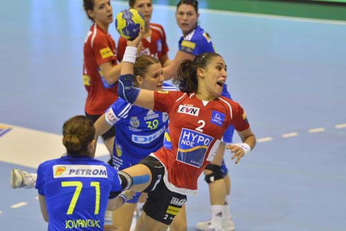 Vin banii la Oltchim: Petrom mai da un milion pentru trofeul Ligii Campionilor!