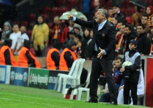 Ando a plecat, Cavasin nu vine!