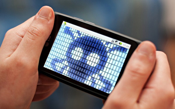Ai smartphone cu Android? Atentie la noii virusi!