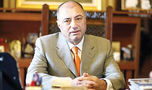 Solomon, mort sa ajunga parlamentar