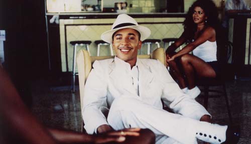 Lou Bega, innebunit dupa cozonacii cu nuca din Focsani