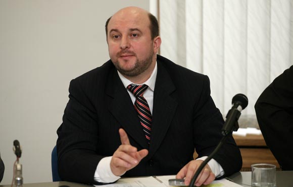 Ministrul Economiei: Productia la Oltchim va fi repornita luni
