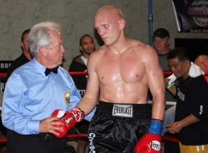 Denis-Grachev-beats-Baro - Ziarul National