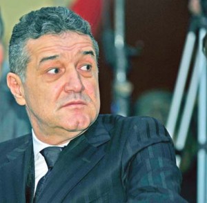GIGI BECALI FANE (9) - Ziarul National