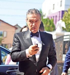 Gigi Becali - Botez Borcea - Narcis Pop (3) - Ziarul National