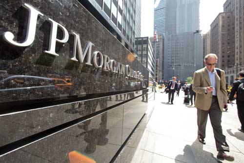 Banca JP Morgan, vinovata pentru criza mondiala