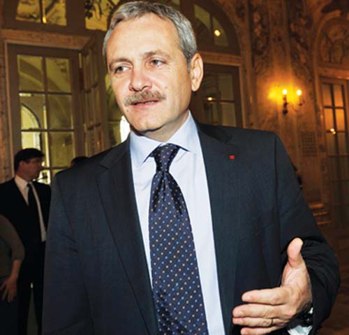 Ponta si Antonescu se bat pe mana lui Liviu Dragnea