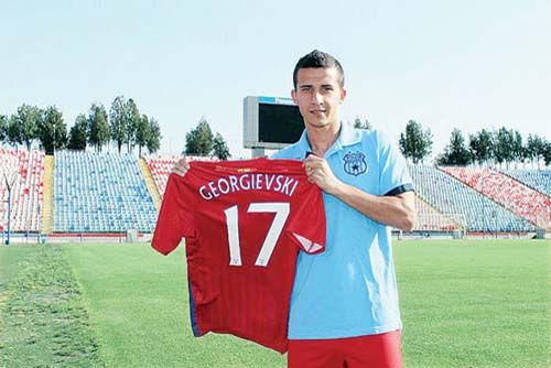 Steaua ii prelungeste contractul lui Georgievski