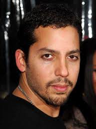 David Blaine, la spital dupa „furtuna electrica” de un milion de volti – VIDEO