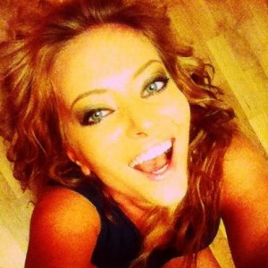 delia-sexy-facebook - Ziarul National