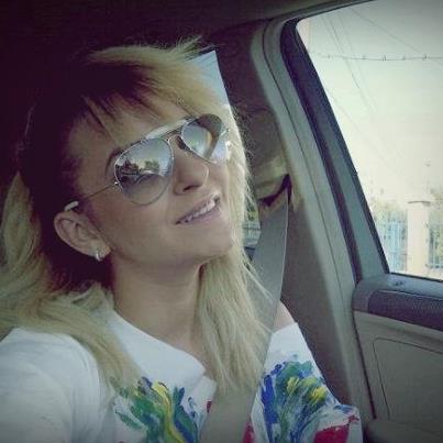 Giulia, incantata sa fie in randul blondelor! Uite de ce!