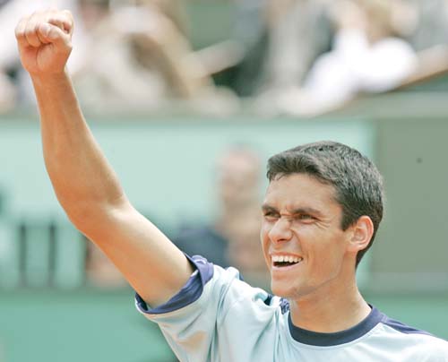 Hanescu, in locul lui Federer pe tabloul principal de la Paris