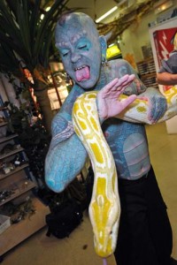 ERIK SPRAGUE L HOMME LEZARD - Ziarul National