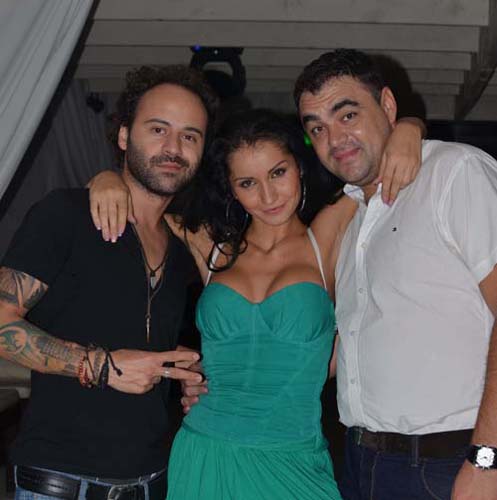 Ce cauta Matteo noaptea in club cu Andra de la Like Chocolate?