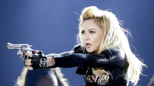 Madonna, data in judecata de urmasii lui Marlon Brando