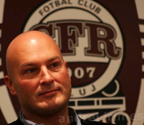 Paszkany vrea sa aduca la CFR un antrenor care a fost demis de Sporting