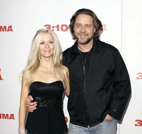 Cat ar putea sa-l coste divortul pe Russell Crowe