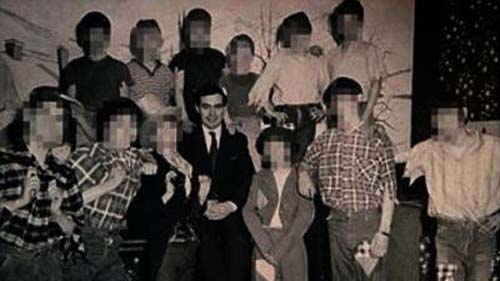 Lorzi si pedofili. Un caz care socheaza Marea Britanie!
