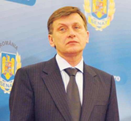 Antonescu: Ma doare ca sunt numit dictator. Ce spune despre o ruptura in PNL, la Congres!