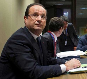 Francois-Hollande--la-masa - Ziarul National