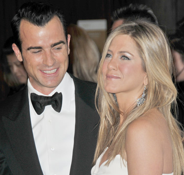 Aniston are interzis la Brad Pitt
