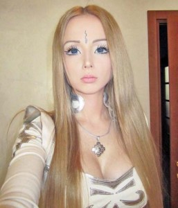 barbie 2 - Ziarul National