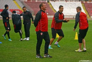 dorinel-echipa-antrenament-dinamo - Ziarul National