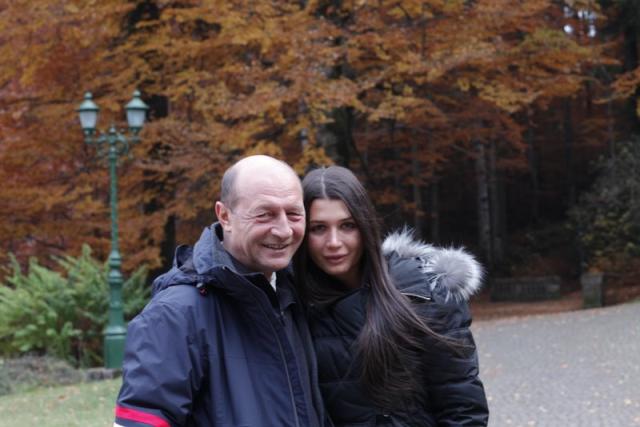 Ce i-a urat EBA lui Traian Basescu, de ziua lui!