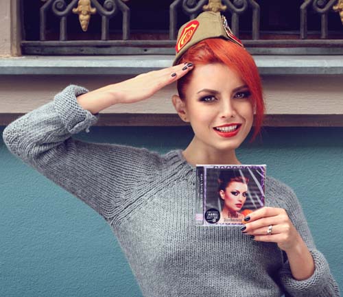 Elena Gheorghe lanseaza un album special pentru Japonia