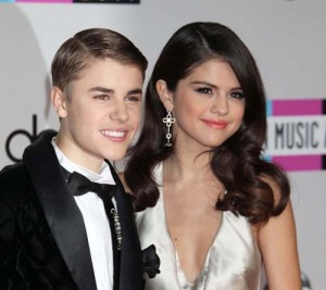 Justin Bieber & Selena Gomez Split!! **FILE PHOTOS** - Ziarul National