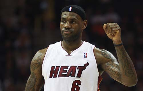 Doua actrite porno le-au promis jucatorilor lui Miami Heat un sex oral pentru titlul NBA