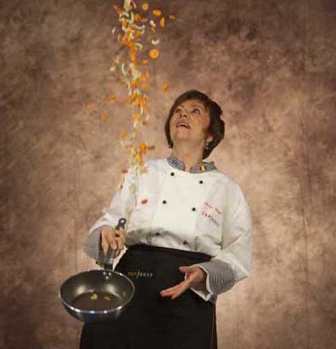 Maria Ungureanu, de la Top Chef, amenintata cu un cutit, in bucatarie