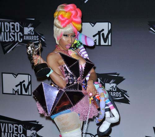 Nicki Minaj, impiedicata de politisti sa ajunga la propria petrecere