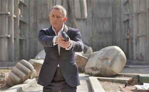 p. 16-17 Daniel Craig - Ziarul National