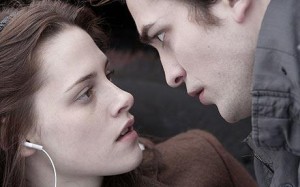 Pattinson si Stewart, disperati sa petreaca fiecare minut impreuna