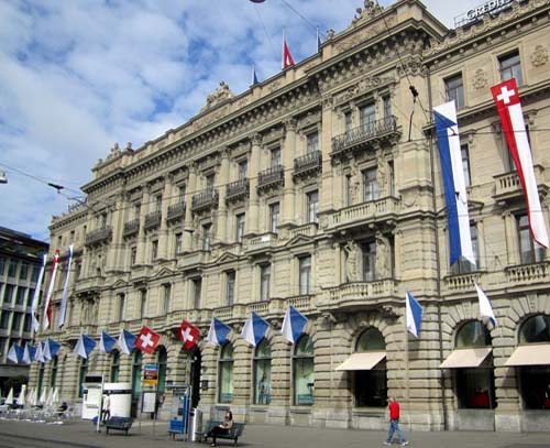 Liber la spalarea de bani in Elvetia!