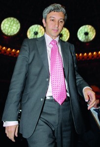 Diaconescu a votat in Gorj:V-au trimis Ponta si cu ciocoii de la USL sa-mi stricati imaginea!