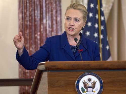 Inainte de turneul in Africa, Hillary Clinton s-a deranjat la stomac