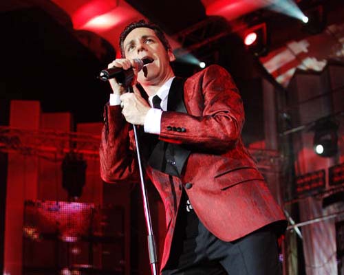 Stefan Banica, primul concert dupa divort: „Sa se dezbrace toate fetele”! N-a mai contat ca afara ningea! – VIDEO
