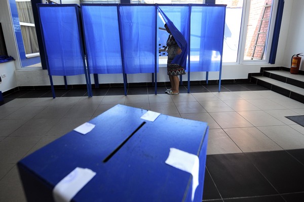 Presa straina, despre alegerile parlamentare: Romania, devastata de o lupta politica apriga
