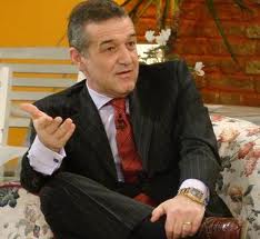 Becali are acordul lui Antonescu pentru a candida la sefia PNL