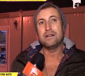 Catalin Botezatu a mers cu sarmale la oamenii strazii