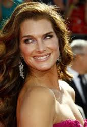 Actrita Brooke Shields are Alzheimer
