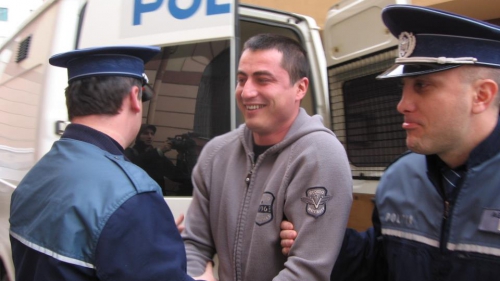 UPDATE: Baiatul Elodiei si al politistului Cioaca, gasit la scoala