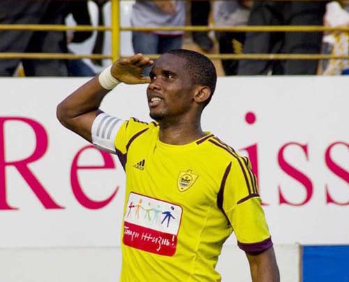 Eto’o a blocat transferul olandezului la Anji din cauza nevestei lui Sneijder